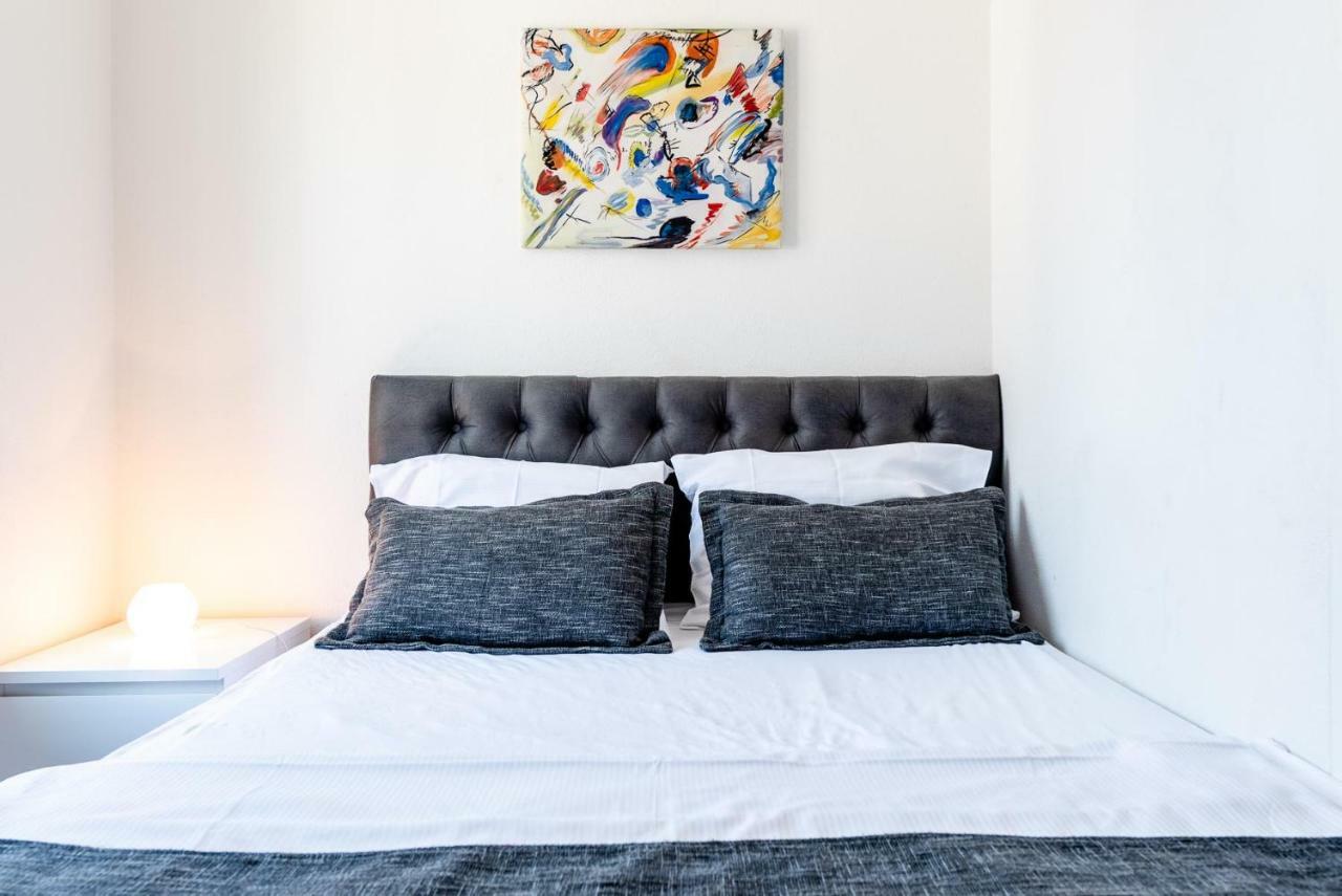 Iq130 Guesthouse Zurigo Esterno foto