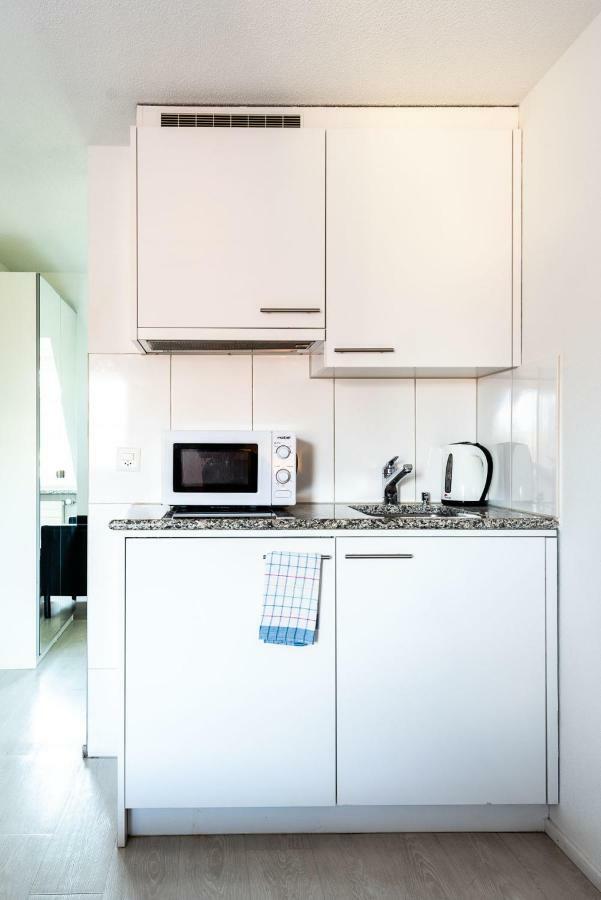 Iq130 Guesthouse Zurigo Esterno foto
